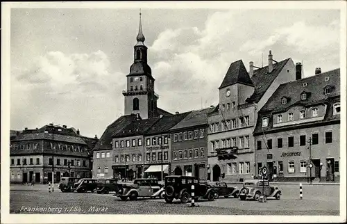 Ak Frankenberg an der Zschopau, Partie am Markt, Autos, Apotheke, St. Aegidienkirche
