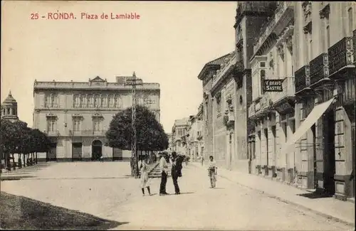 Ak Ronda Andalusien Spanien, Plaza de Lamiable, V. Bravo Sastre, Straßenansicht