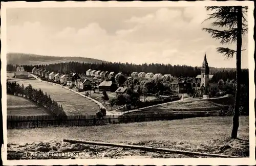 Ak Tannenbergsthal Muldenhammer im Vogtland, Panorama der Ortschaft mit Blick auf die Kirche