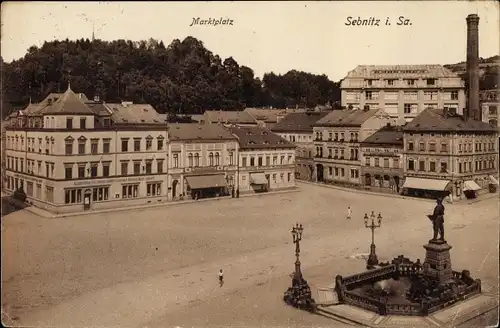 Ak Sebnitz in Sachsen, Partie am Marktplatz, Hutmacher, Inh. Gustav Puttrich, Hotel Stadt Prag