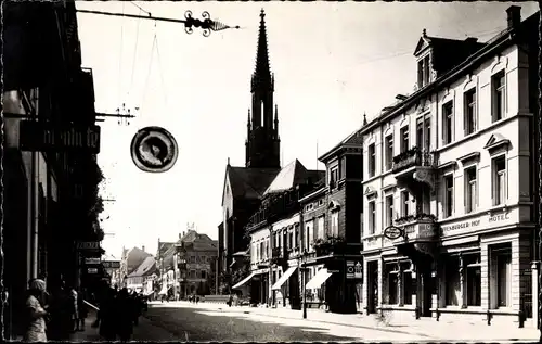 Ak Offenburg im Schwarzwald Ortenaukreis, Rue principale, Hauptstraße