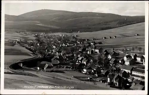 Foto Ak Neudorf Sehmatal im Erzgebirge, Panoramablick auf Ort und Umgebung