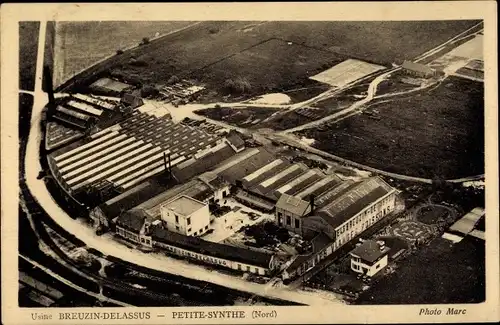 Ak Petite Synthe Nord, Usine Breuzin Delassus, Blick auf eine Fabrik von oben