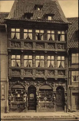 Ak Wernigerode am Harz, Altes holzgeschnitztes Haus, Breitestraße 72