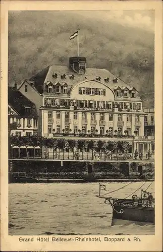 Ak Boppard im Rhein Hunsrück Kreis, Blick auf das Grand Hotel Bellevue vom Rhein aus