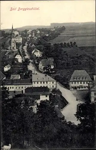 Ak Berggießhübel in Sachsen, Blick auf den Ort mit Umgebung