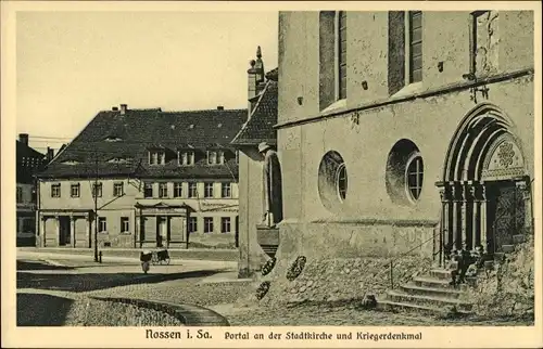 Ak Nossen Landkreis Meißen, Portal an der Stadtkirche und Kriegerdenkmal