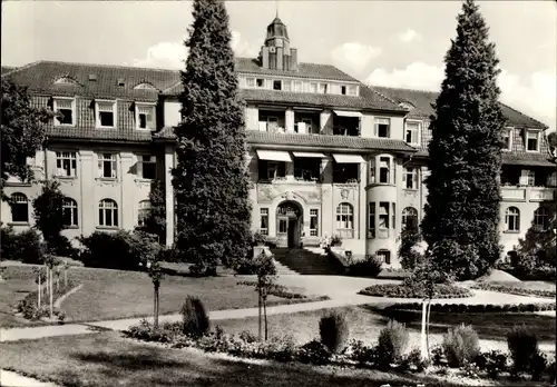 Ak Sülzhayn Ellrich Harz Thüringen, Blick zum Haus Ossietzky, Parkanlage