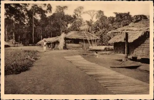 Ak Lombolombo Wafanya DR Kongo Zaire, Le village en 1940