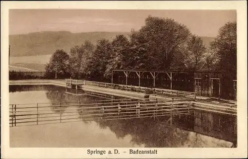 Ak Springe am Deister, Partie in der Badeanstalt, Schwimmbecken