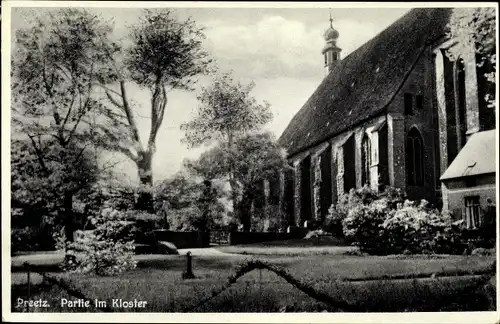 Ak Preetz in Schleswig Holstein, Partie am Kloster mit Blick auf Garten