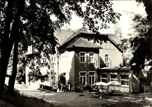 Ak Waldheim in Mittelsachsen, Partie am FDGB Erholungsheim, Fassade