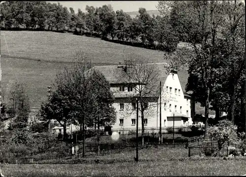 Foto Ak Oberschmiedeberg Jöhstadt im Erzgebirge Sachsen, Blick zum Ferienheim