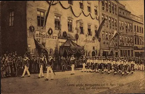 Ak Freiberg im Kreis Mittelsachsen, Letzte große Bergparade am 06. April 1905, Zug der Bergschmiede