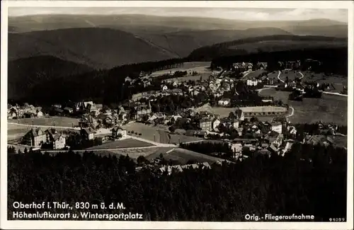 Ak Oberhof im Thüringer Wald, Fliegeraufnahme, Stadtpanorama