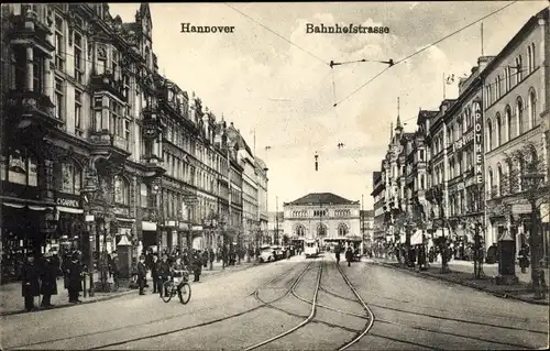 Ak Hannover in Niedersachsen, Blick in die Bahnhofstraße, Geschäft Rosenthal, Apotheke