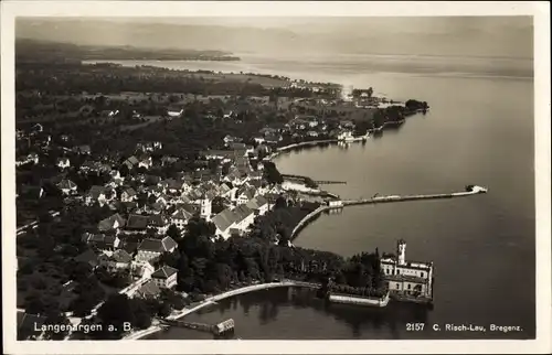 Ak Langenargen im Bodenseekreis Baden Württemberg, Blick auf den Ort und das Seeufer