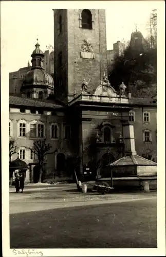 Ak Salzburg in Österreich, Platzpartie, Kirchturm