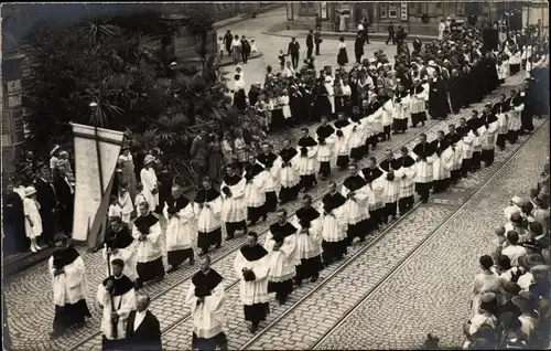 Foto Ak Freiburg im Breisgau Baden Württemberg, Fronleichnam 1924, Prozession