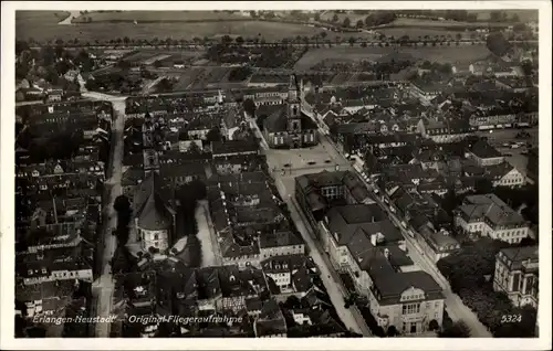 Ak Erlangen in Mittelfranken Bayern, Fliegeraufnahme, Panoramablick auf die Stadt, Neustadt