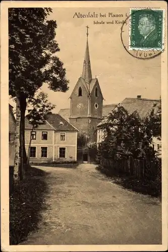 Ak Altensalz Neuensalz in Sachsen, Schule, Kirche, Straßenpartie im Ort