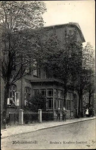 Ak Hohenwestedt in Schleswig Holstein, Bruhn's Knabeninstitut, Außenansicht von der Straße