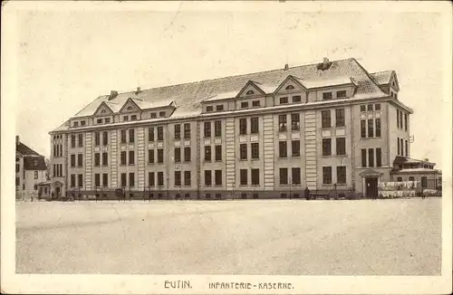 Ak Eutin in Ostholstein, Infanterie Kaserne, Vorderansicht