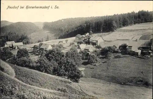 Ak Neudorf Hinterhermsdorf Sebnitz, Panoramaansicht von Ortschaft und Umgebung