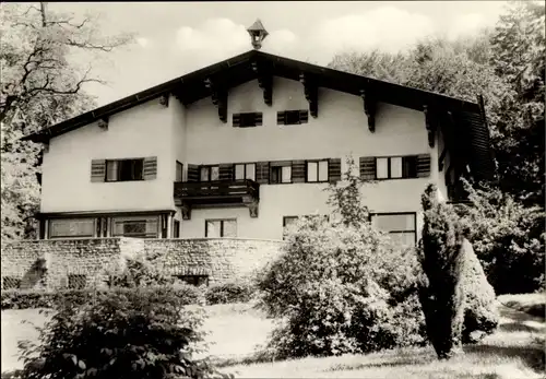 Ak Bad Liebenstein im Wartburgkreis, Blick auf das Klubhaus Dr. Salvador Allende