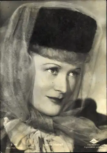 Ak Schauspielerin Marte Harell, Portrait mit Hut, Schleier