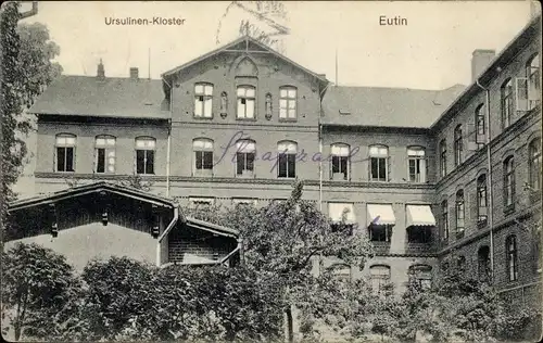 Ak Eutin in Ostholstein, Ursulinen Kloster, Außenansicht vom Garten