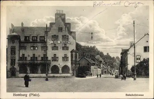 Ak Homburg im Saarpfalz Kreis, Blick in die Bahnhofstraße, Hotel Peterhof, Geschäft Albert Becker 