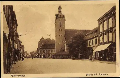 Ak Fürstenwalde an der Spree, Markt mit Rathaus