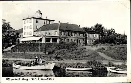 Ak Mrzeżyno Deep Pommern, Das Strandhotel, Wasserseite