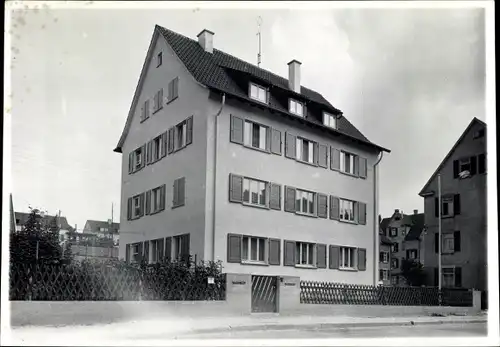 Foto Ak Göppingen in Baden Württemberg, Straßenansicht eines Wohnhauses