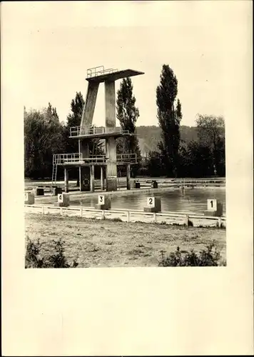 Ak Göppingen in Baden Württemberg, Freibad Waldecksee, Sprungturm