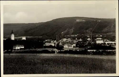 Ak Lipník nad Bečvou Leipnik Region Olmütz, Blick vom Feld auf die Stadt