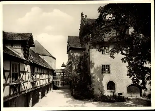 Ak Jagsthausen in Baden Württemberg, Blick in den Burghof der Götzenburg