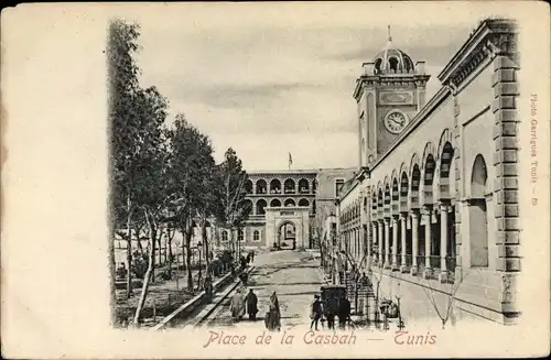 Ak Tunis Tunesien, Place de la Casbah, Passanten, Stadtansicht
