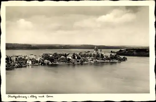 Ak Ratzeburg in Schleswig Holstein, Blick auf den Ort mit Dom, Häuser