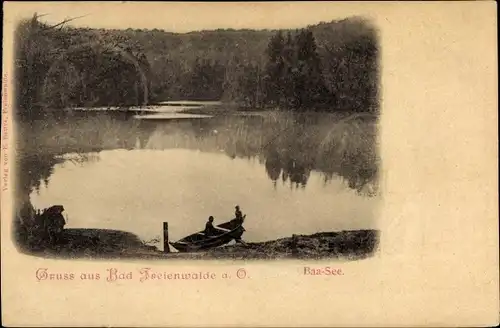 Ak Bad Freienwalde an der Oder, Blick über den Baa See, Ruderboot, Wald, Wasserspiegelung