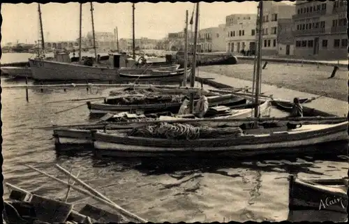 Ak Sousse Tunesien, Le Port, Voiliers djerbiens, Boote am Hafen