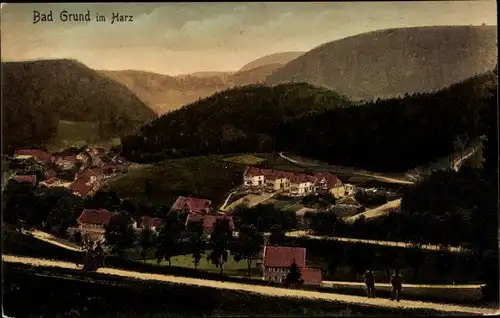 Ak Bad Grund im Harz, Totalansicht der Ortschaft mit Umgebung, Berge, Stengel 22646