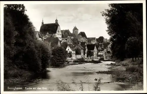 Ak Besigheim im Kreis Ludwigsburg, Partie an der Enz mit Blick auf die Stadt