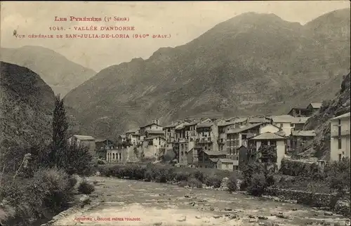 Ak Sant Julià de Lòria Andorra, Flusspartie und Wohnhäuser des Ortes