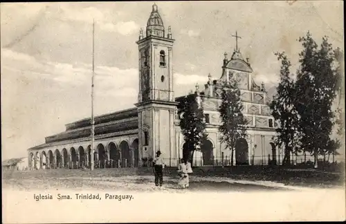 Ak Paraguay, Iglesia Sma. Trinidad, Kirche von der Straße gesehen