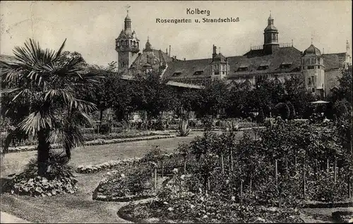 Ak Kołobrzeg Kolberg Pommern, Strandschloss mit Rosengarten