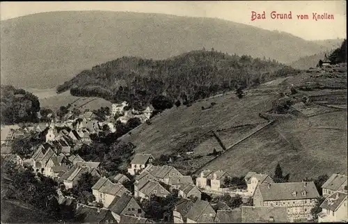 Ak Bad Grund im Harz, Totalansicht der Ortschaft vom Knollen aus gesehen