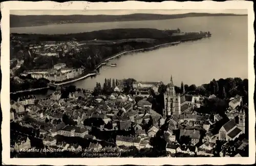 Ak Konstanz am Bodensee, Fliegeraufnahme, Stadtpanorama, Blick auf Bucht und Horn