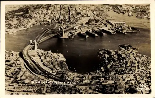 Ak Sydney New South Wales Australien, Aerial View, Fliegeraufnahme, Sydney Harbour Bridge